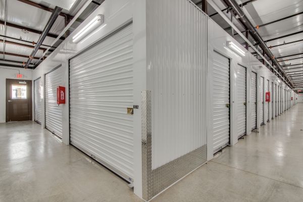 Advantage Storage - Rowlett East - 7301 Lakeview Parkway