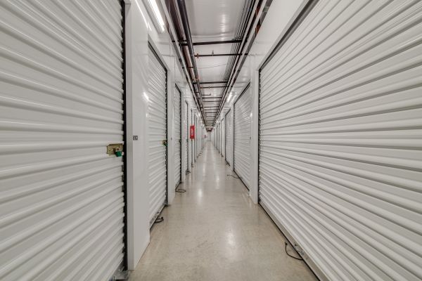 Advantage Storage - Rowlett East - 7301 Lakeview Parkway