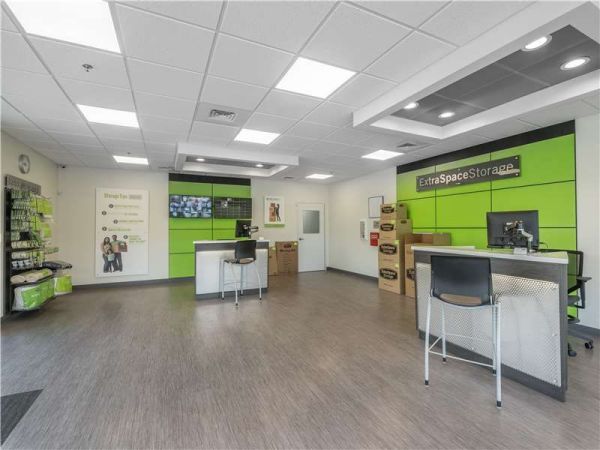 Extra Space Storage - 8693 - Highlands Ranch - Poplar Way - 8569 Poplar Way