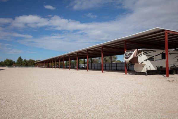Mission Storage - Hobbs - 401 West Comanche Drive