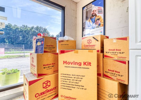 CubeSmart Self Storage - Columbia - 208 Jamil Rd - 208 Jamil Rd