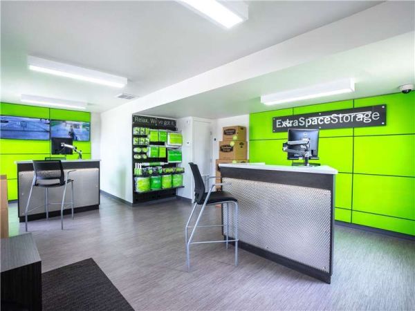 Extra Space Storage - 8701 - Dallas - Forest Central Drive - 11550 Forest Central Drive