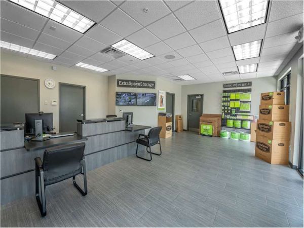 Extra Space Storage - 8765 - Thonotosassa - Fowler Ave - 9343 East Fowler Avenue