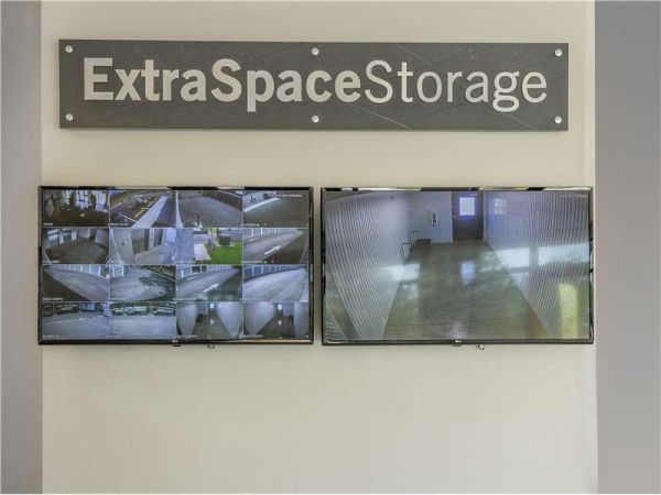 Extra Space Storage - 8765 - Thonotosassa - Fowler Ave - 9343 East Fowler Avenue