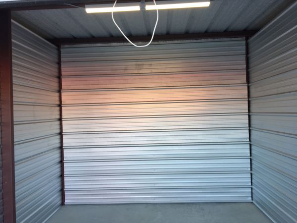 Jimani Self Storage - 2707 West Olive Street