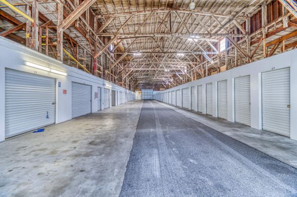 Mr. Storage - South Toledo - 3770 South Detroit Avenue