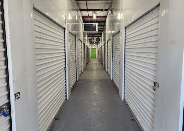 Extra Space Storage - 0685 - Chicago - W Fullerton Ave - 2100 West Fullerton Avenue