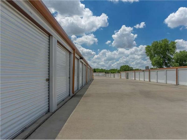 Extra Space Storage - 1622 - Duncanville - E Wheatland Rd - 730 East Wheatland Road