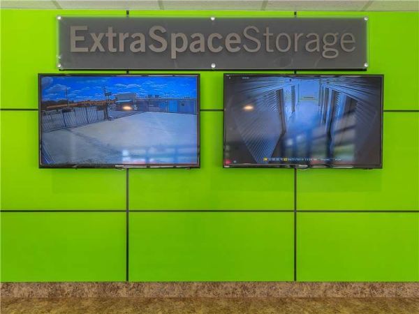 Extra Space Storage - 1622 - Duncanville - E Wheatland Rd - 730 East Wheatland Road