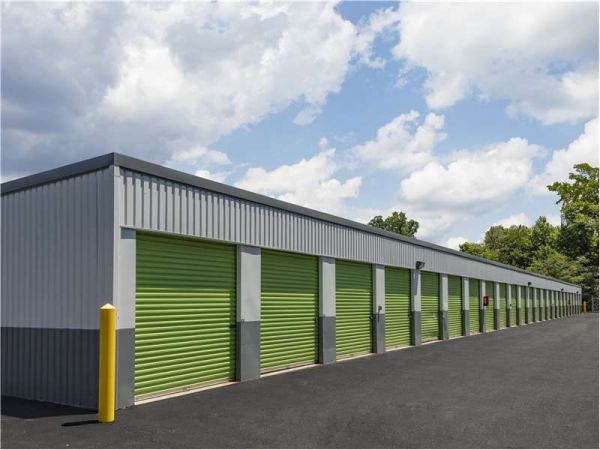 Extra Space Storage - 8093 - Maple Shade - Route 38 East - 588 Route 38