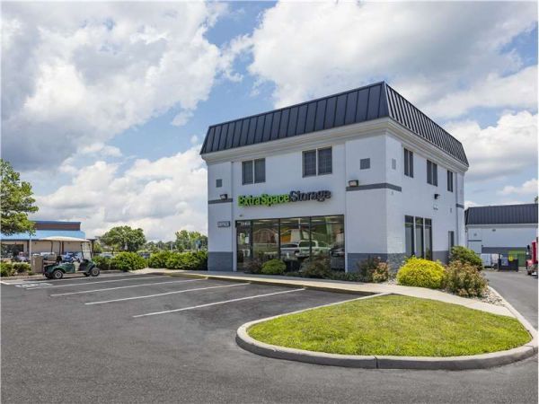 Extra Space Storage - 8093 - Maple Shade - Route 38 East - 588 Route 38