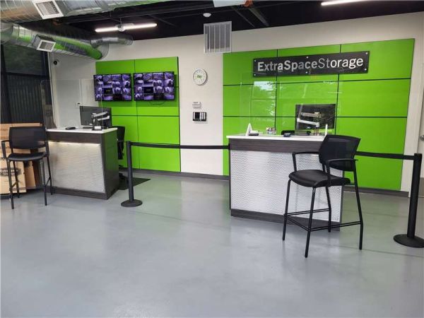Extra Space Storage - 1878 - Manassas - Oak Street - 8130 Oak Street