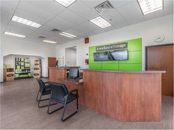Extra Space Storage - 1611 - Duncanville - E Hwy 67 - 303 East Highway 67