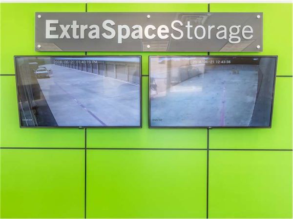 Extra Space Storage - 1611 - Duncanville - E Hwy 67 - 303 East Highway 67
