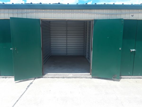 6400 Self Storage - 6400 Eastex Freeway