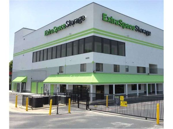Extra Space Storage - 1302 - Austin - Burnet Rd - 6412 Burnet Road