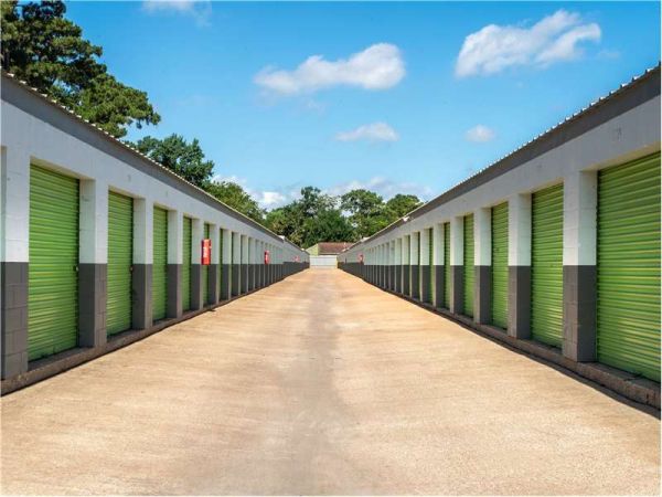 Extra Space Storage - 8967 - Houston - S Lake Houston Pkwy - 7007 South Lake Houston Parkway