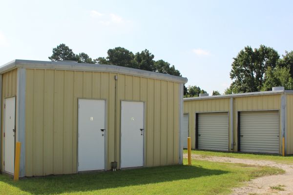 Little Dude Mini Storage - 15477 I-45 South