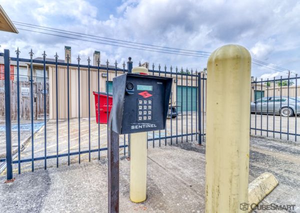 CubeSmart Self Storage - Houston - 10801 Sabo Rd - 10801 Sabo Road