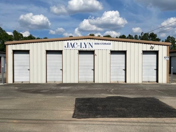 Jac-Lyn Mini Storage - 2519 5th Street Southeast