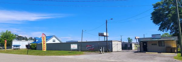 Lock N Store - 400 Longwood Drive