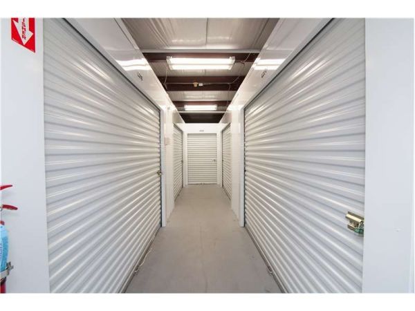 Extra Space Storage - 8515 - Naples - Airport Pulling Road North - 571 Airport-Pulling Road