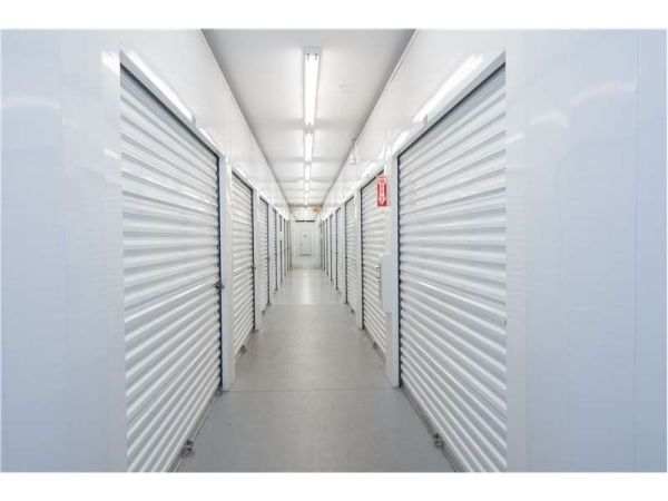 Extra Space Storage - 1638 - Naples - Goodlette Road - 10550 Goodlette-frank Road