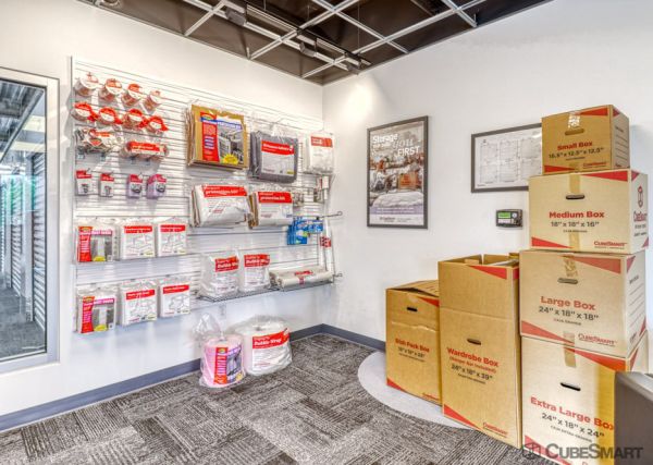 CubeSmart Self Storage - Ashburn - 45000 Russell Branch Pkwy - 45000 Russell Branch Parkway