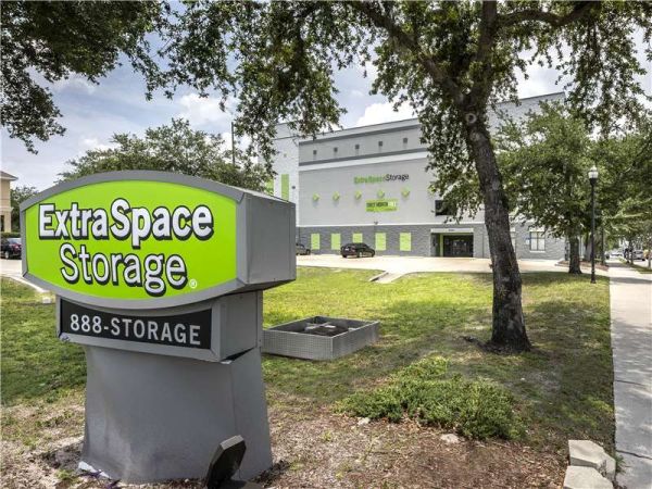 Extra Space Storage - 0545 - Tampa - W Cleveland St - 2301 West Cleveland Street