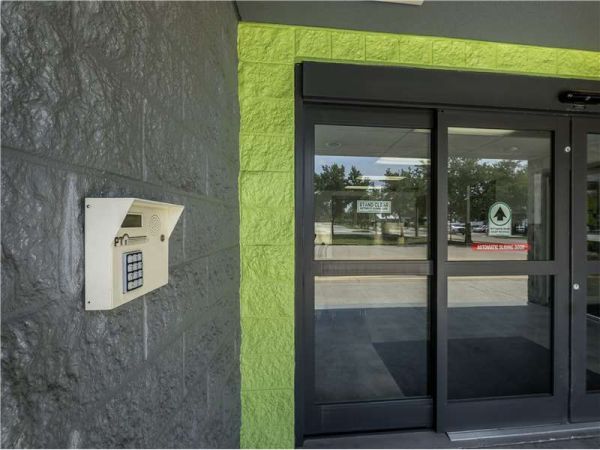 Extra Space Storage - 0545 - Tampa - W Cleveland St - 2301 West Cleveland Street