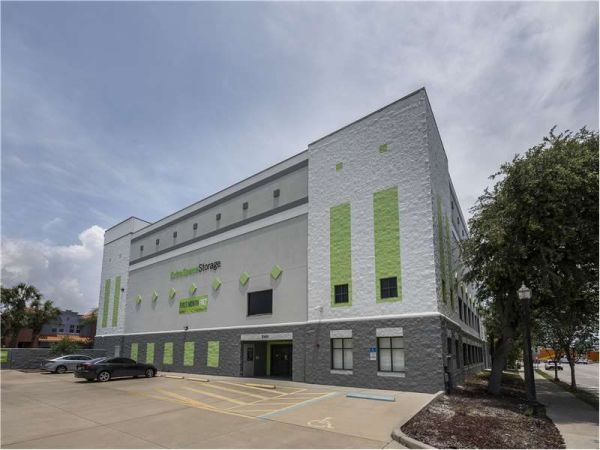 Extra Space Storage - 0545 - Tampa - W Cleveland St - 2301 West Cleveland Street