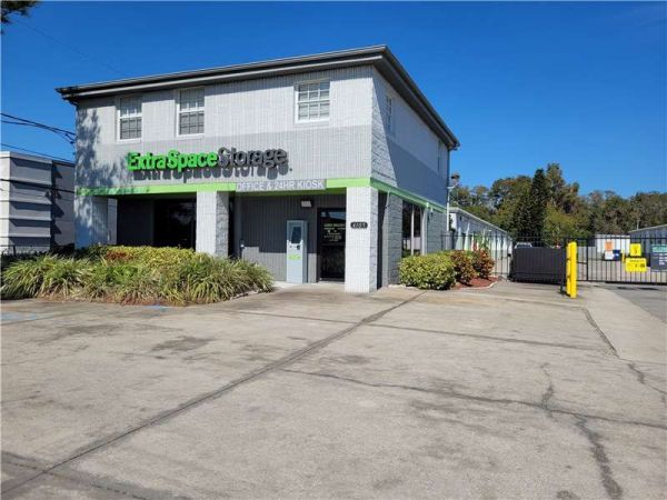 Extra Space Storage - 8188 - Tampa - W Hillsborough Ave - 4105 West Hillsborough Avenue