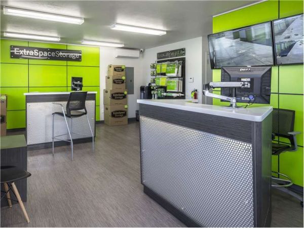 Extra Space Storage - 1006 - Salt Lake City - West 5520 South - 5520 South 3915 West
