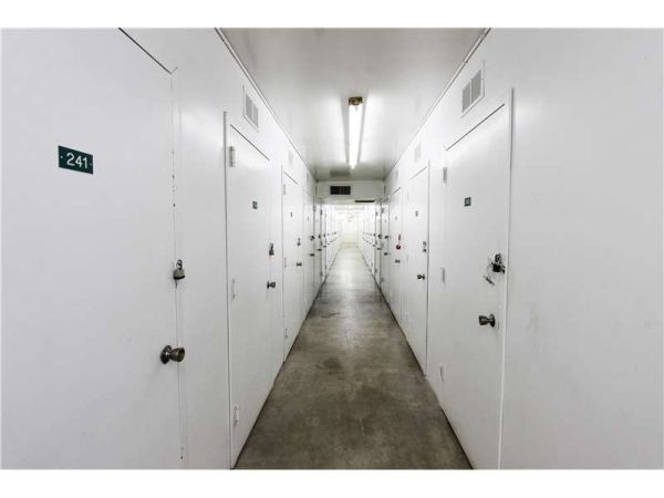 Extra Space Storage - 1064 - North Lauderdale - So State Rd - 2048 South State Road 7