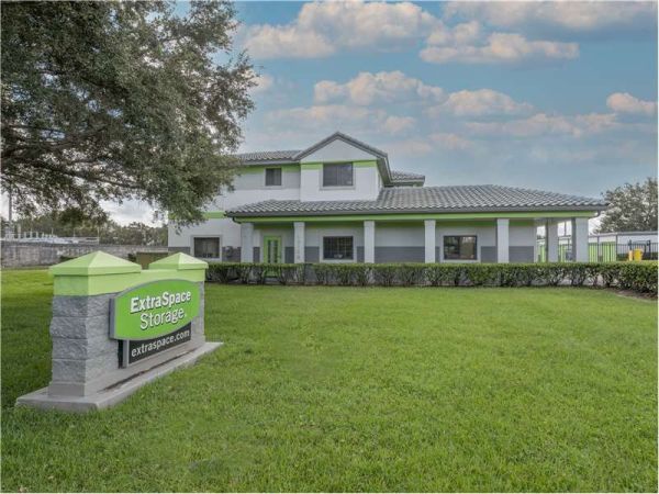 Extra Space Storage - 1333 - Orlando - Hunters Creek - 13125 South John Young Parkway