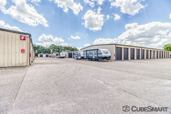 CubeSmart Self Storage - Lakeland - 3345 E Memorial Blvd - 3345 US-92 E