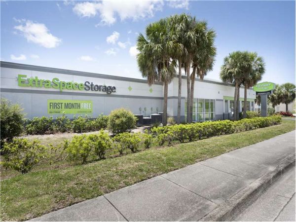 Extra Space Storage - 1308 - Fort Myers - Cypress Lake Dr - 9321 Cypress Lake Drive
