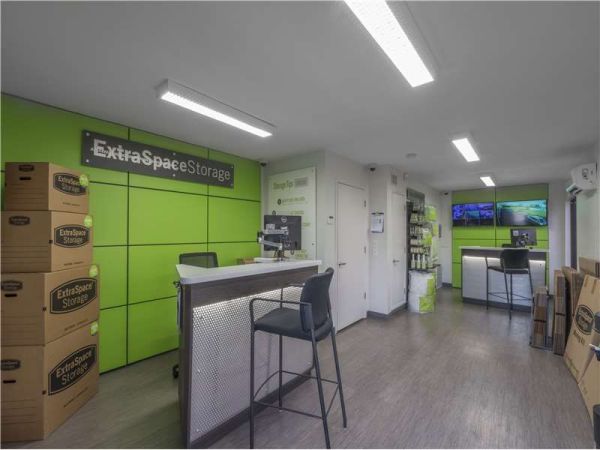 Extra Space Storage - 0101 - Fort Myers - San Carlos Blvd - 16590 San Carlos Boulevard