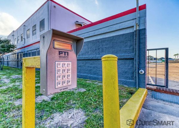 CubeSmart Self Storage - Corpus Christi - 15925 South Padre Island Dr - 15925 South Padre Island Drive