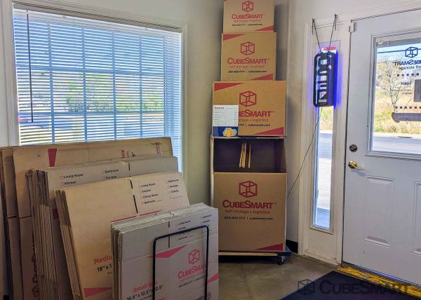 CubeSmart Self Storage - Nashville - 2426 Brick Church Pike - 2426 Brick Church Pike