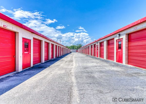 CubeSmart Self Storage - North Charleston - 5850 Rivers Ave - 5850A Rivers Avenue