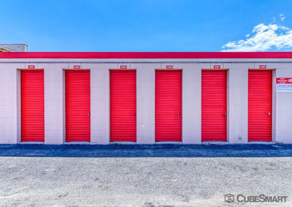 CubeSmart Self Storage - North Charleston - 5850 Rivers Ave - 5850A Rivers Avenue