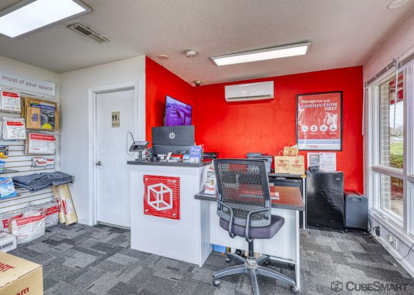 CubeSmart Self Storage - North Charleston - 6555 Dorchester Rd - 6555 Dorchester Rd
