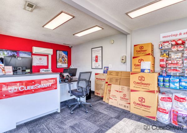 CubeSmart Self Storage - Charleston - 1977 Savannah Hwy - 1977 Savannah Hwy