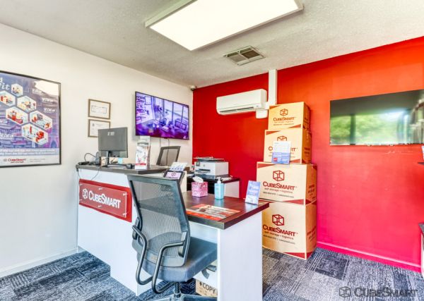 CubeSmart Self Storage - Charleston - 1003 Folly Rd - 1003 Folly Rd