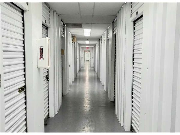 Extra Space Storage - 0260 - Port Charlotte - Harborview Rd - 23215 Harbor View Road