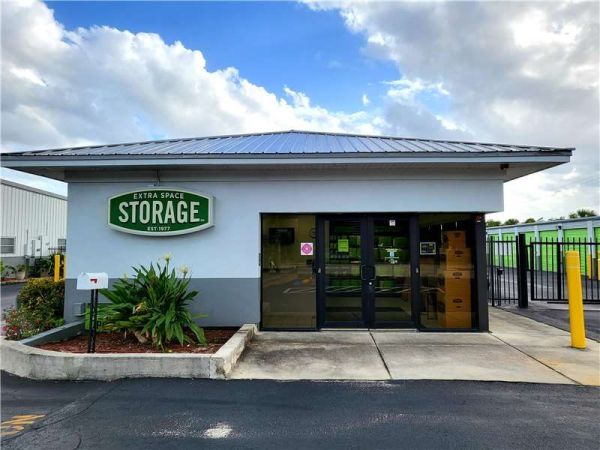 Extra Space Storage - 0260 - Port Charlotte - Harborview Rd - 23215 Harbor View Road
