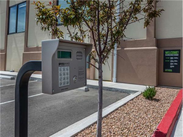 Extra Space Storage - 8940 - Santa Fe - Vegas Verdes Dr - 1410 Vegas Verdes Drive