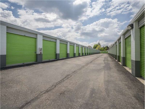 Extra Space Storage - 8002 - East Millcreek - E 3300 S - 2150 East 3300 South