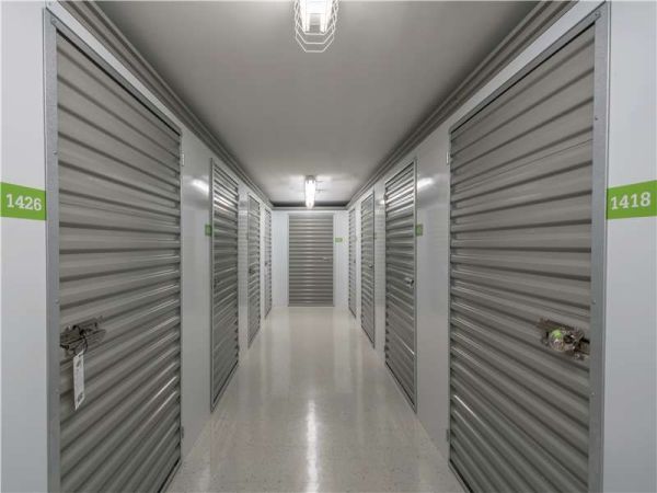 Extra Space Storage - 8803 - Glen Ellyn - Main Street - 1N372 Main Street